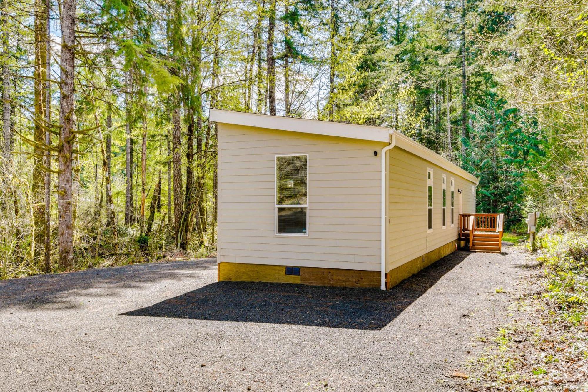 Hoodsport Vacation Rental With Private Lake Access! Buitenkant foto
