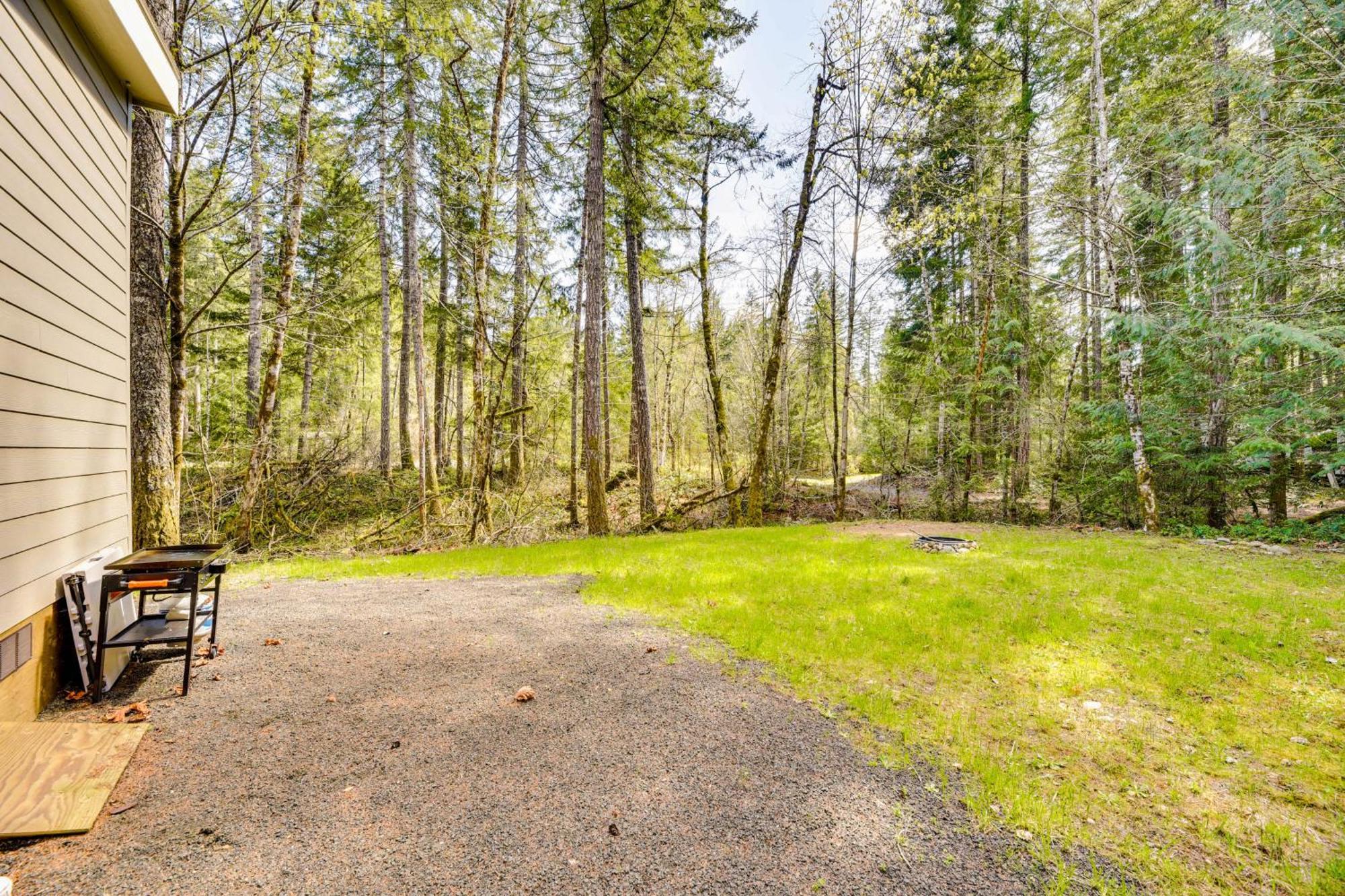 Hoodsport Vacation Rental With Private Lake Access! Buitenkant foto